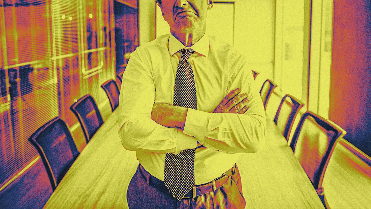 Hoe om te gaan met een baas die steeds van prioriteiten verandert