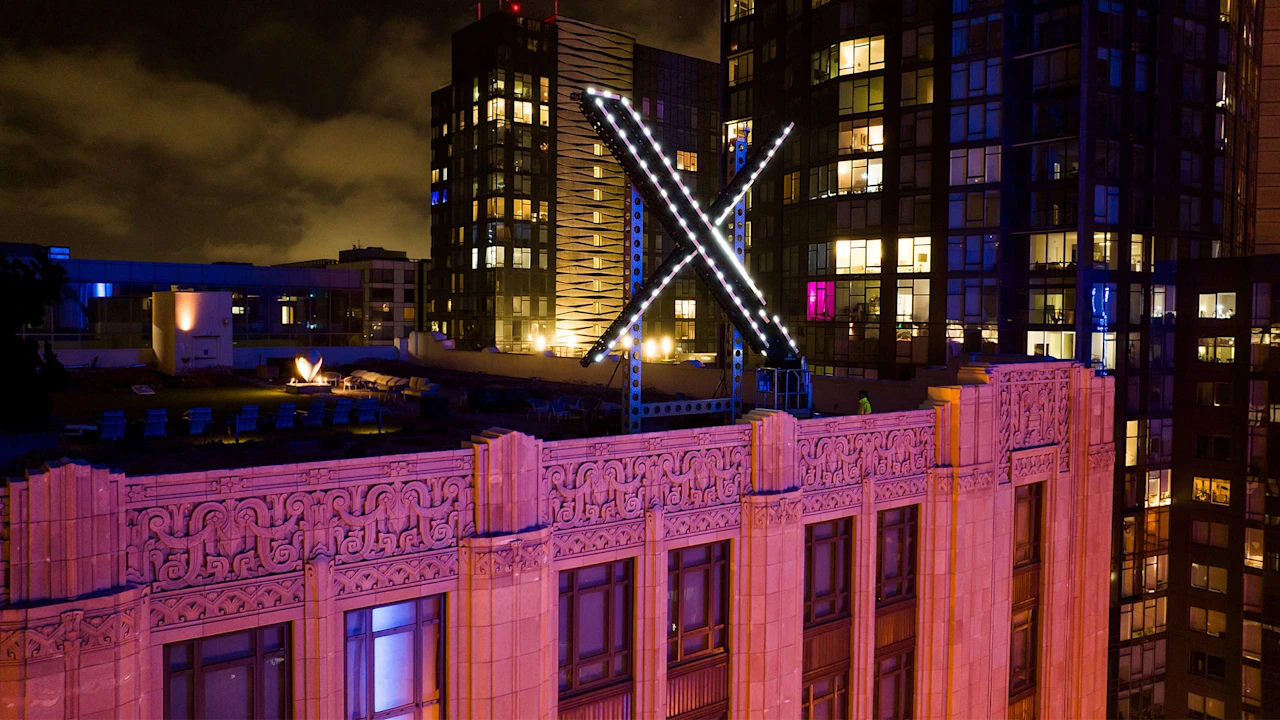 Tieners klagen xAI van Elon Musk aan wegens seksueel expliciete beelden en streven naar class action-status