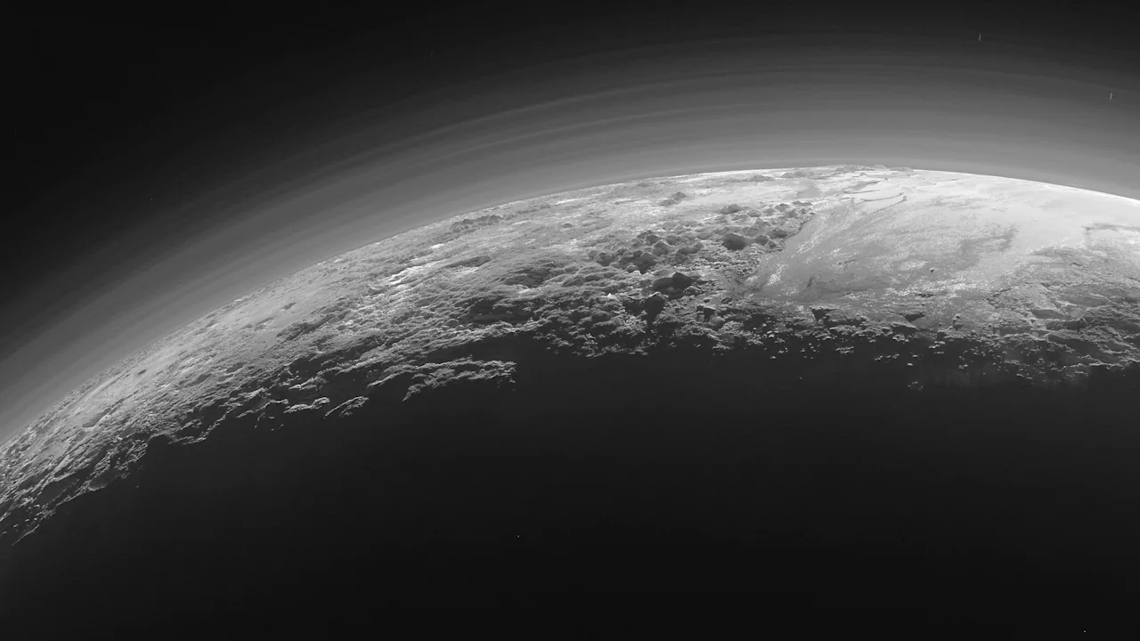 Het hoofd van NASA, leden van het Congres en Elon Musk willen van Pluto weer een planeet maken. Zal Trump het doen?