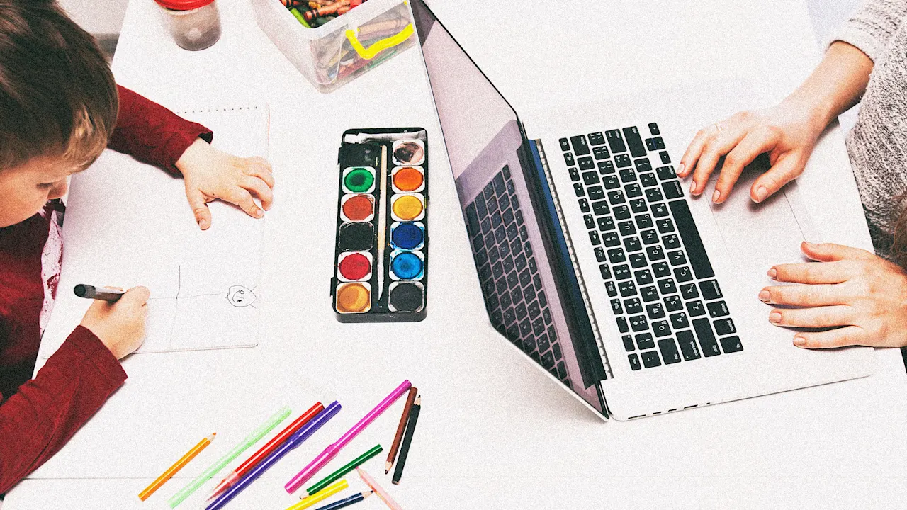 Banen verdrijven werkende moeders – en betalen de kosten