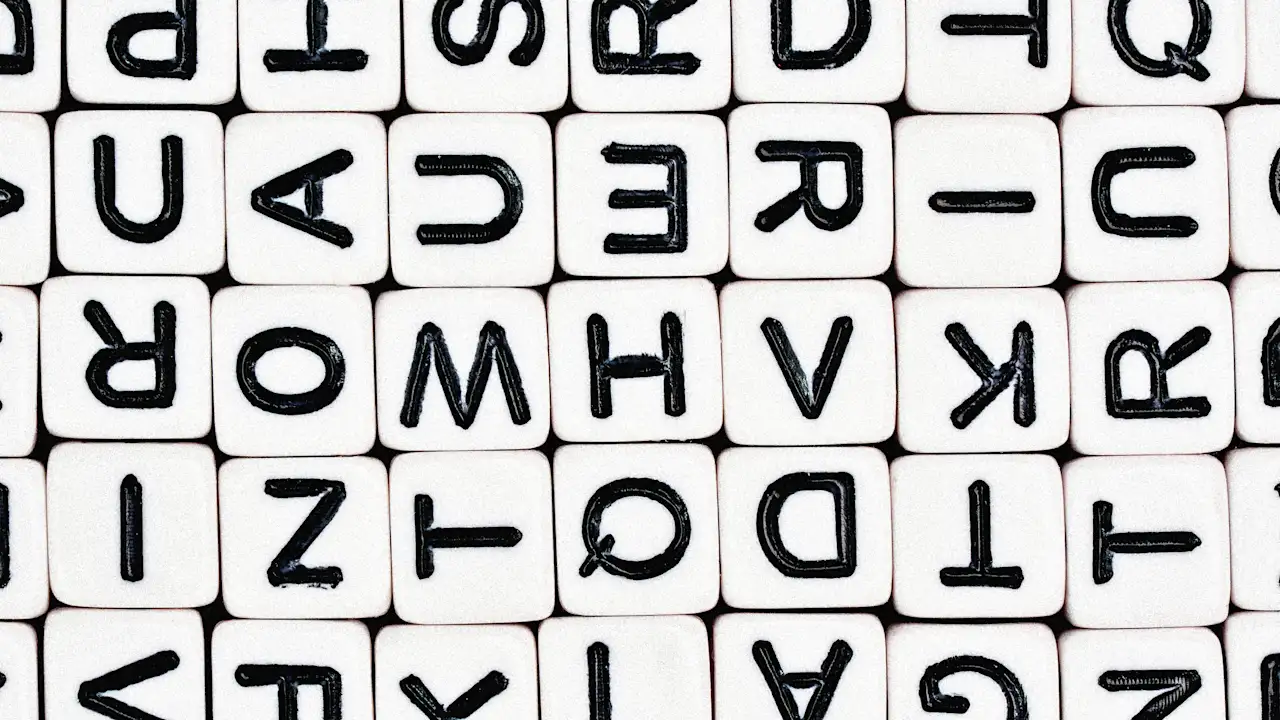 Deze ‘anti-Grammatica’ AI-tool voegt opzettelijk typefouten toe aan uw e-mails