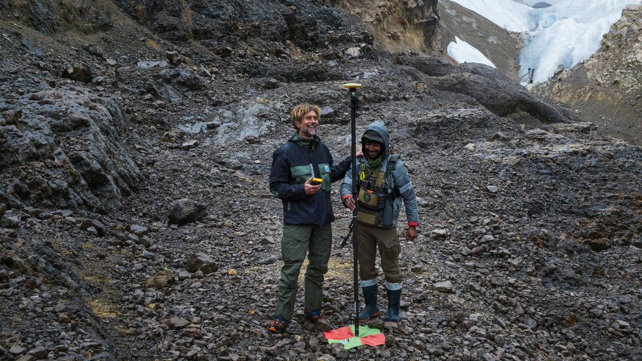 This 3D model captures a rare tropical glacier before it’s gone