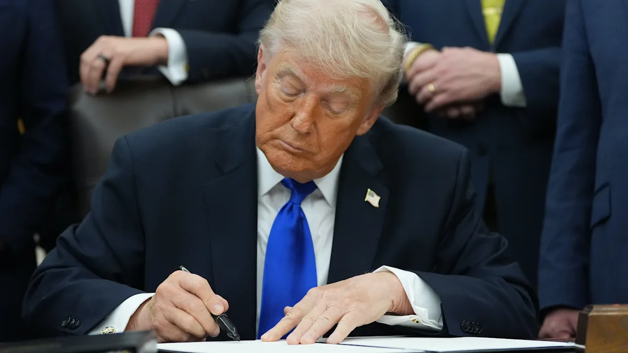 10 Key Fallout Scenarios from Trump’s 25% Auto Tariff Threat on the EU