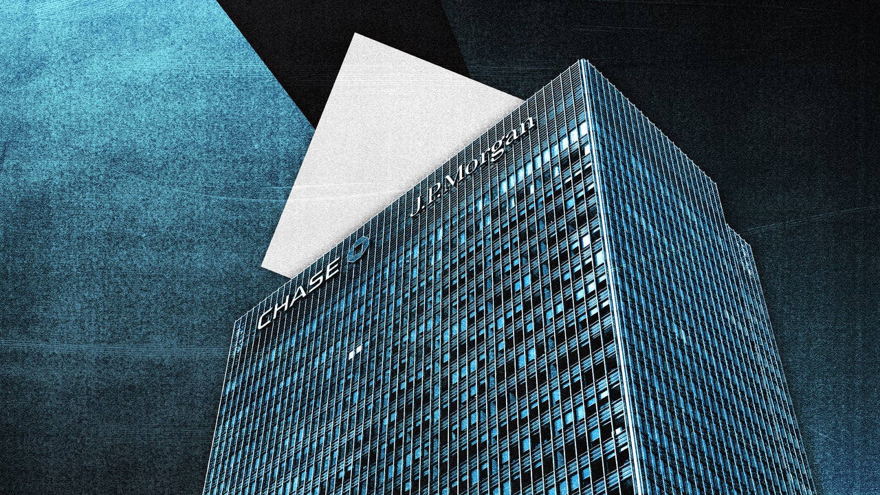 JPMorgan names 2 co-presidents in its CEO succession contest