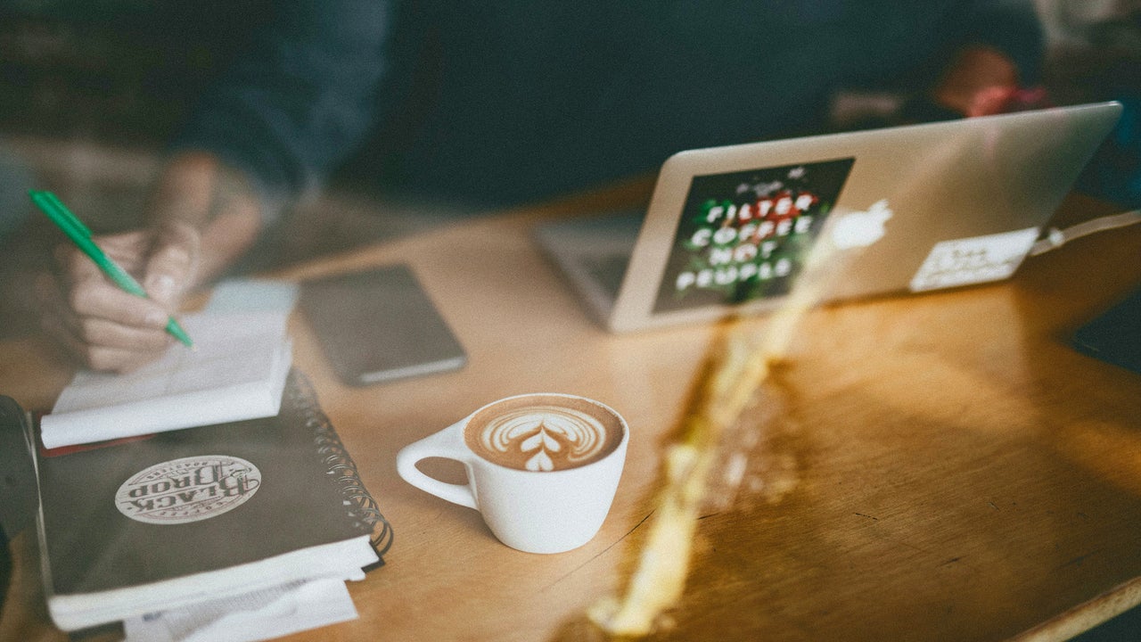 How to become a Goldilocks solopreneur: Not too many projects or too few