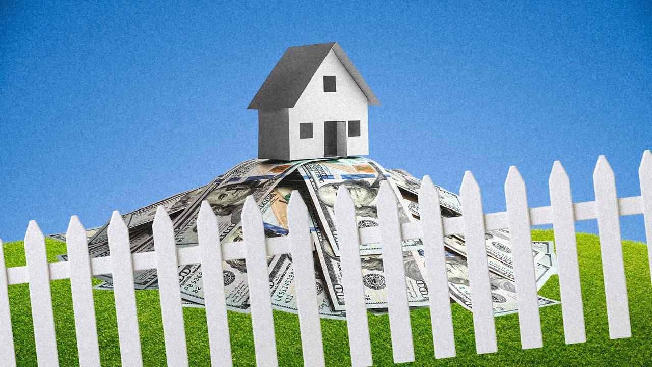 Home prices just fell the most in nearly a decade. Here’s where buyers have the most leverage