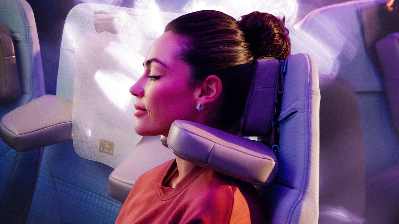 Emirates Enhances Economy Class With U-Dream Headrest