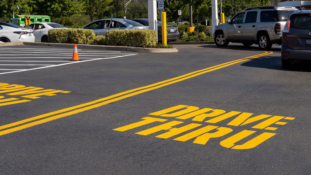 Une ville californienne envisage d'interdire les nouveaux "drive-thru"