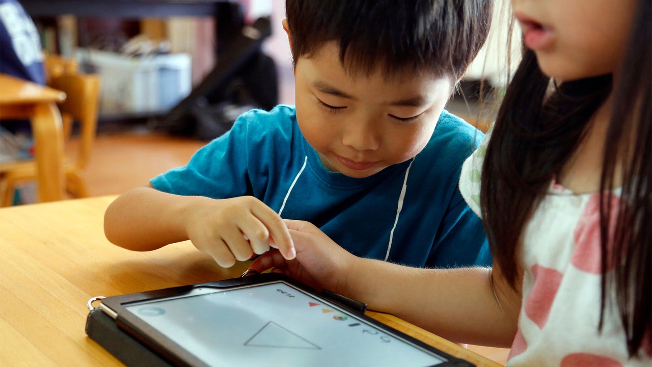 How to keep kids on task at school when using these crucial, but distracting, devices
