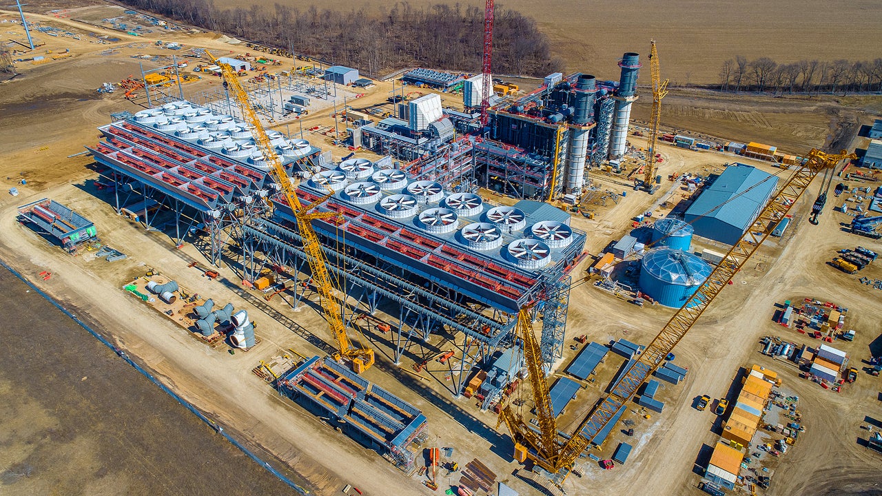 America now has 3 times the amount of gas power in development as China, thanks to data centers