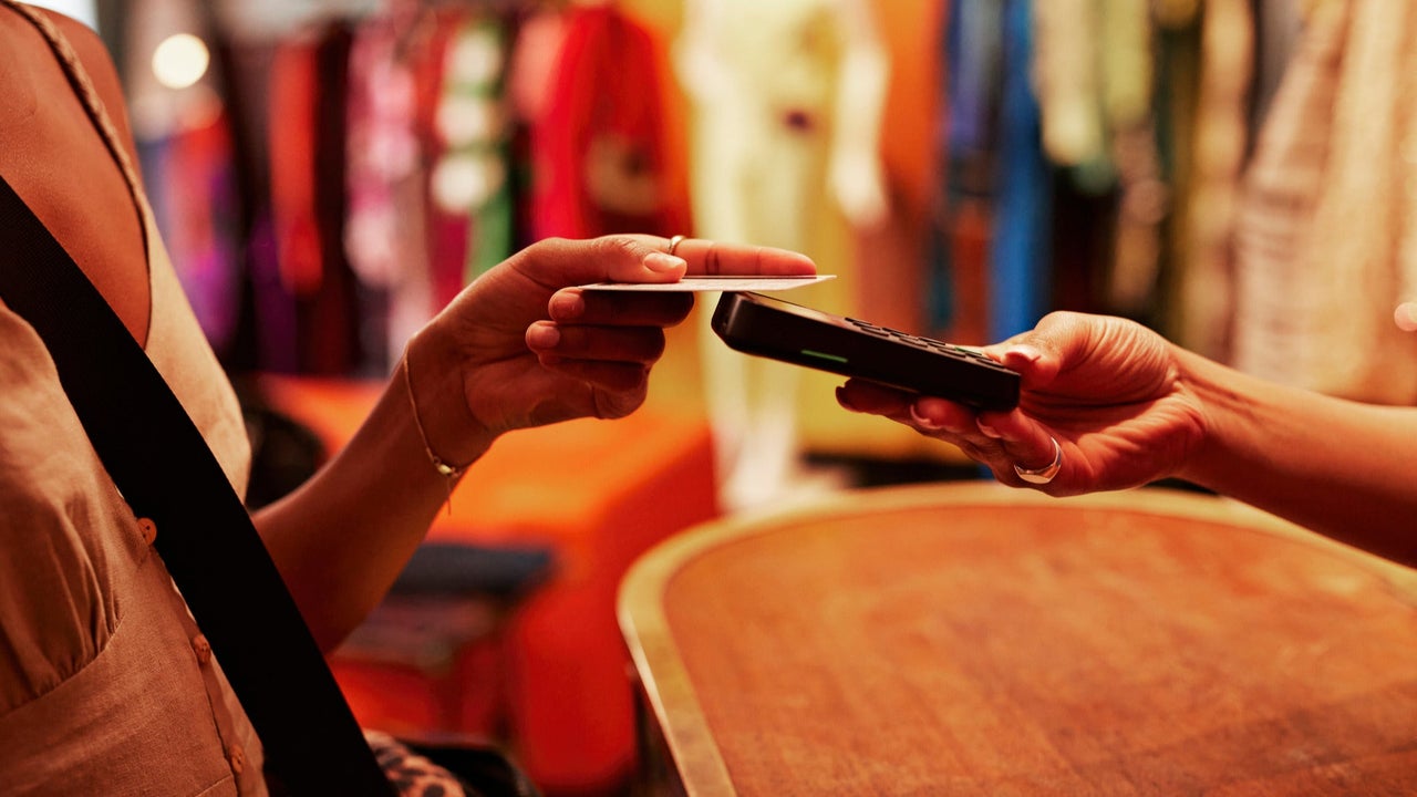 Traveling to Europe? Beware of the credit card trap that’s costing tourists big money