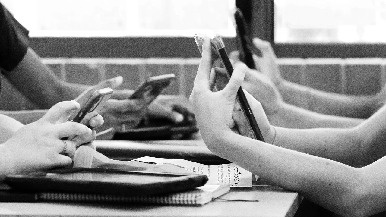 Handyverbote an Schulen ohne messbare akademische Effekte