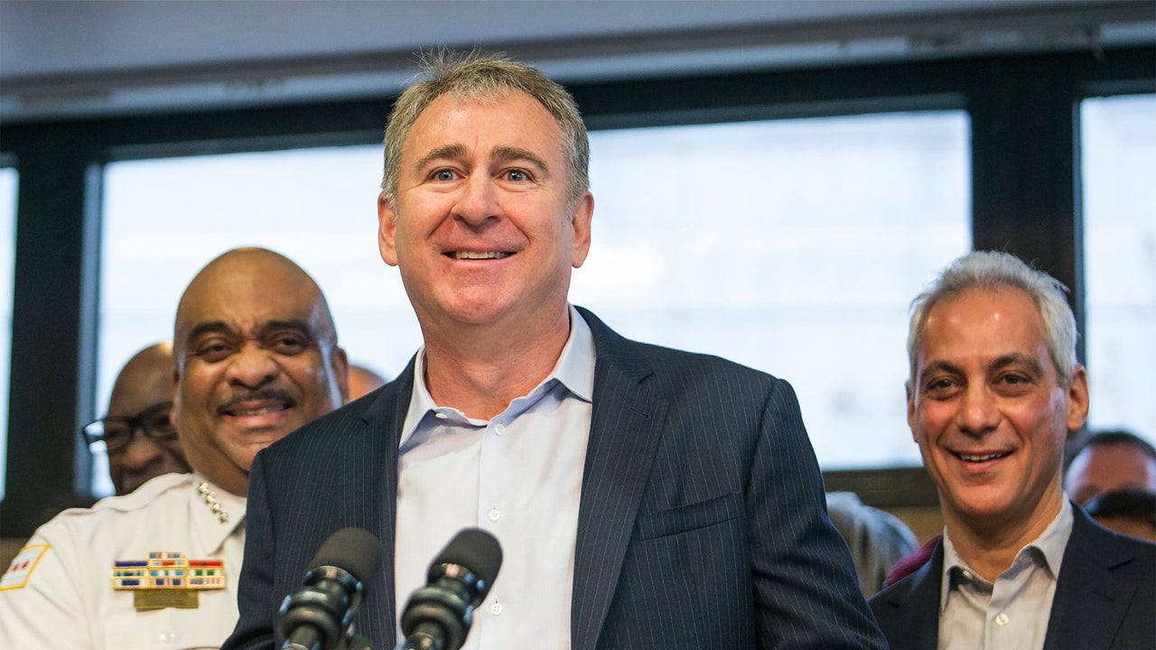 Hedge fund CEO Ken Griffin just made the single biggest donation ever to a U.S. university