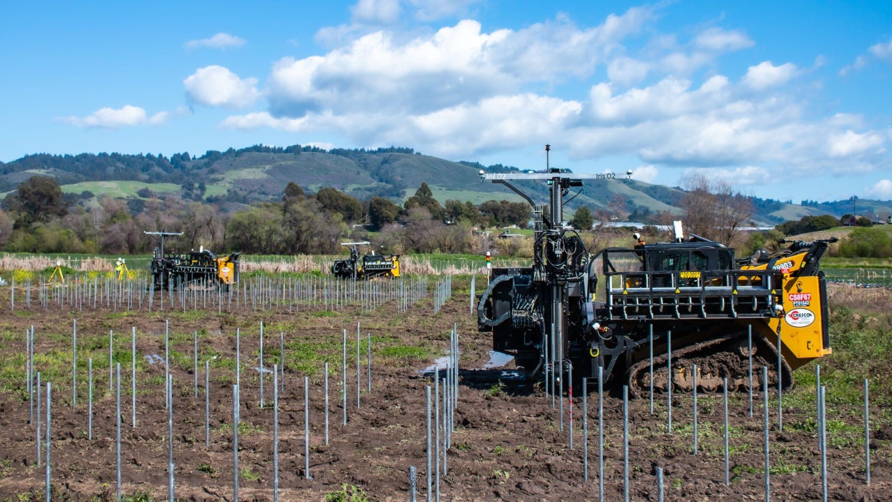 This startup just raised $32 million to build solar farms using robots—and much less land