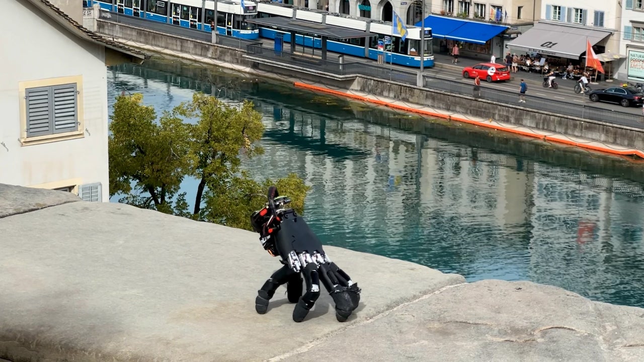 ETH Zurich Researchers Develop Self-Contained Walking Robotic Hand
