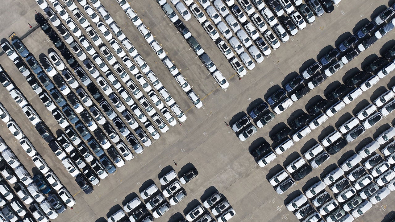 As a domestic car sales slump continues, China’s automakers lean on exports