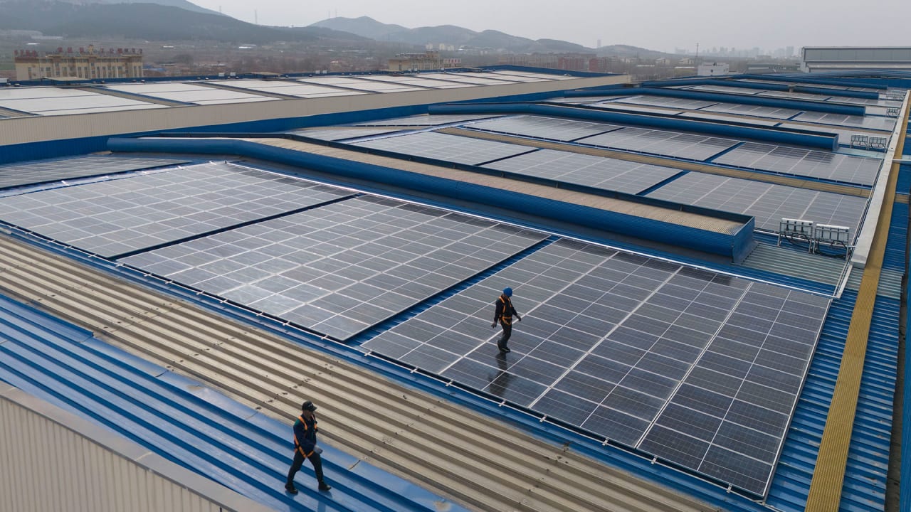 China’s farms investing in solar show no sign of pausing buildout