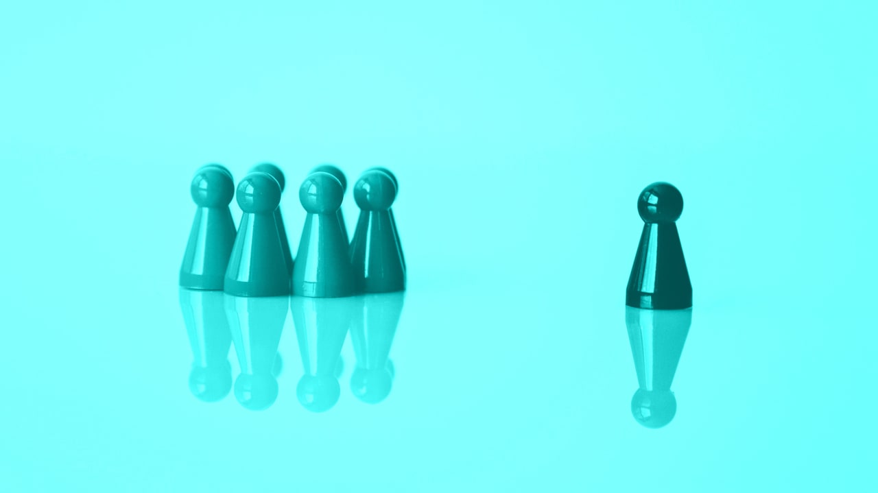 5 steps to take when decision-makers have a hard time seeing you as a leader