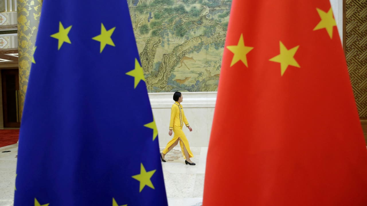 Chinese automakers urge retaliatory tariffs on European gas-powered cars after the EU’s EV tariffs