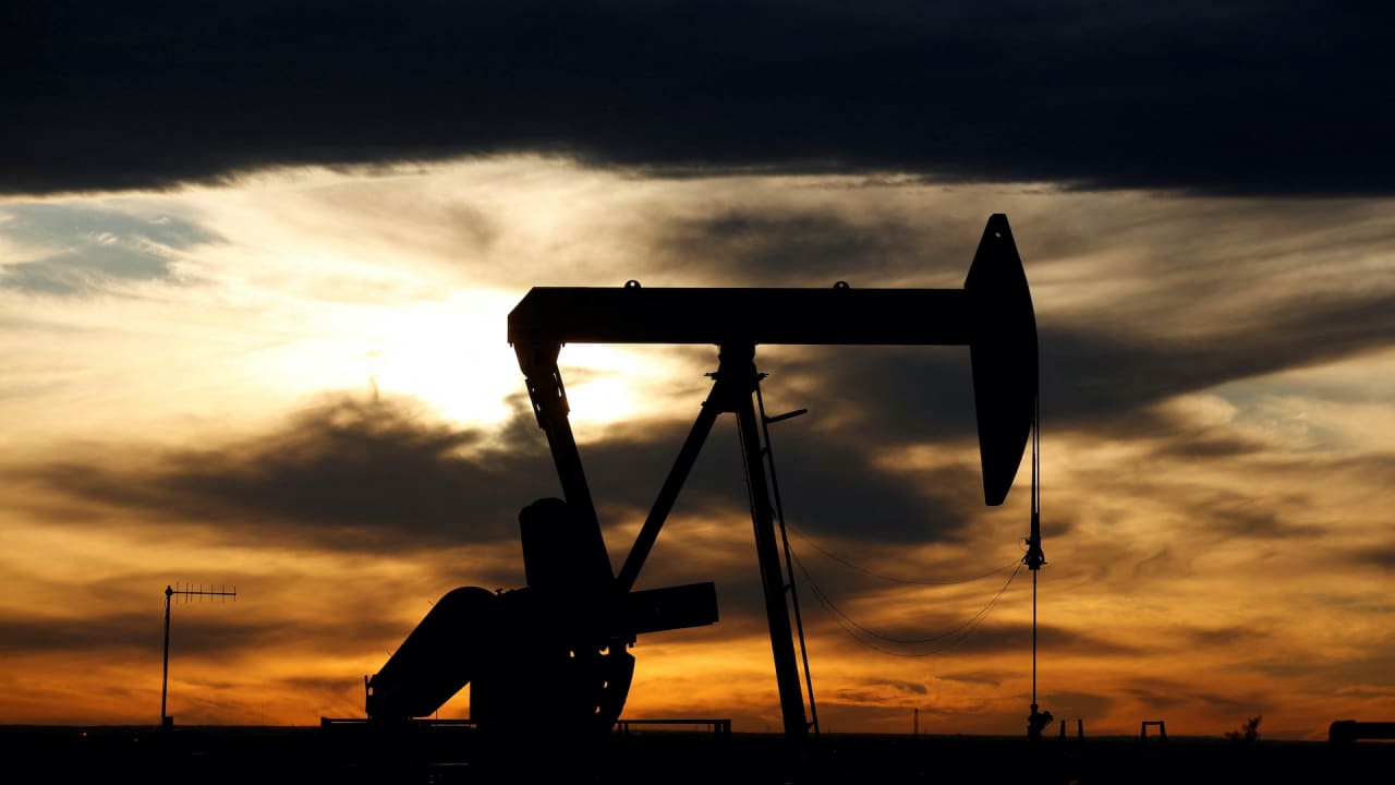 After oil megamergers, $27 billion of asset sales remain with a lack of ready buyers