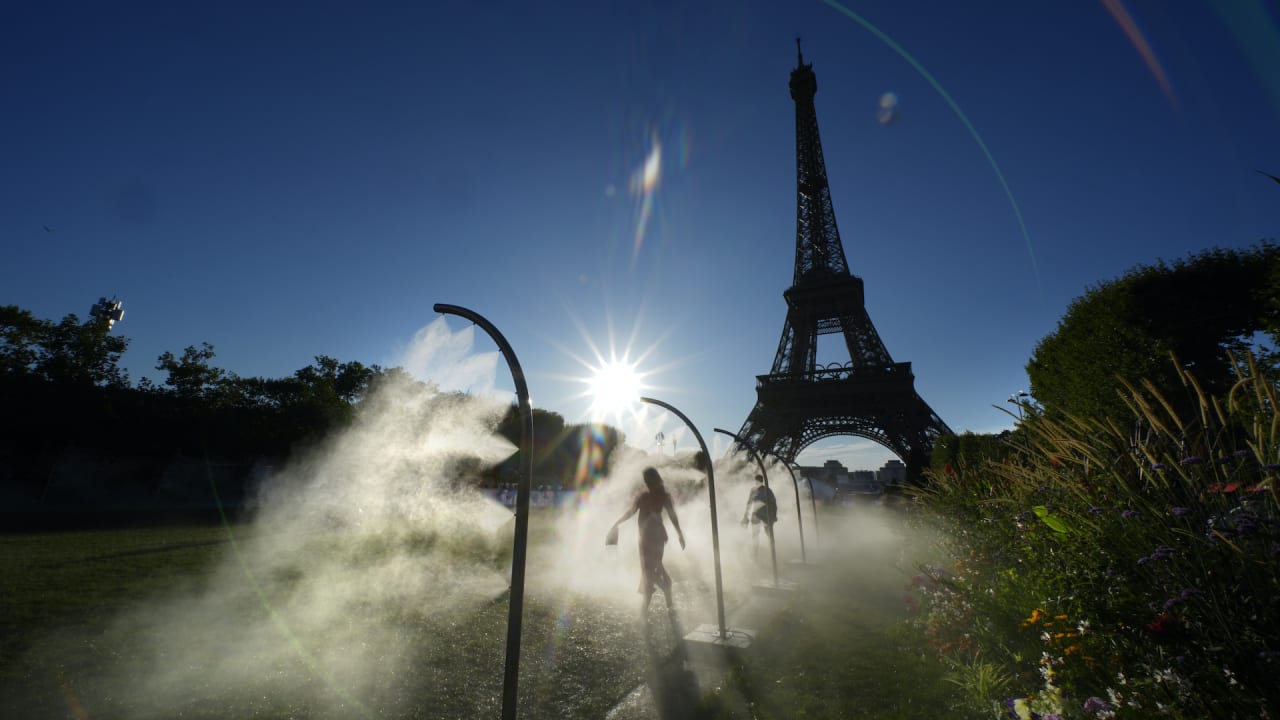 ‘We are drinking hot water’: How organizers and athletes at the Paris Olympics are handling a heat wave
