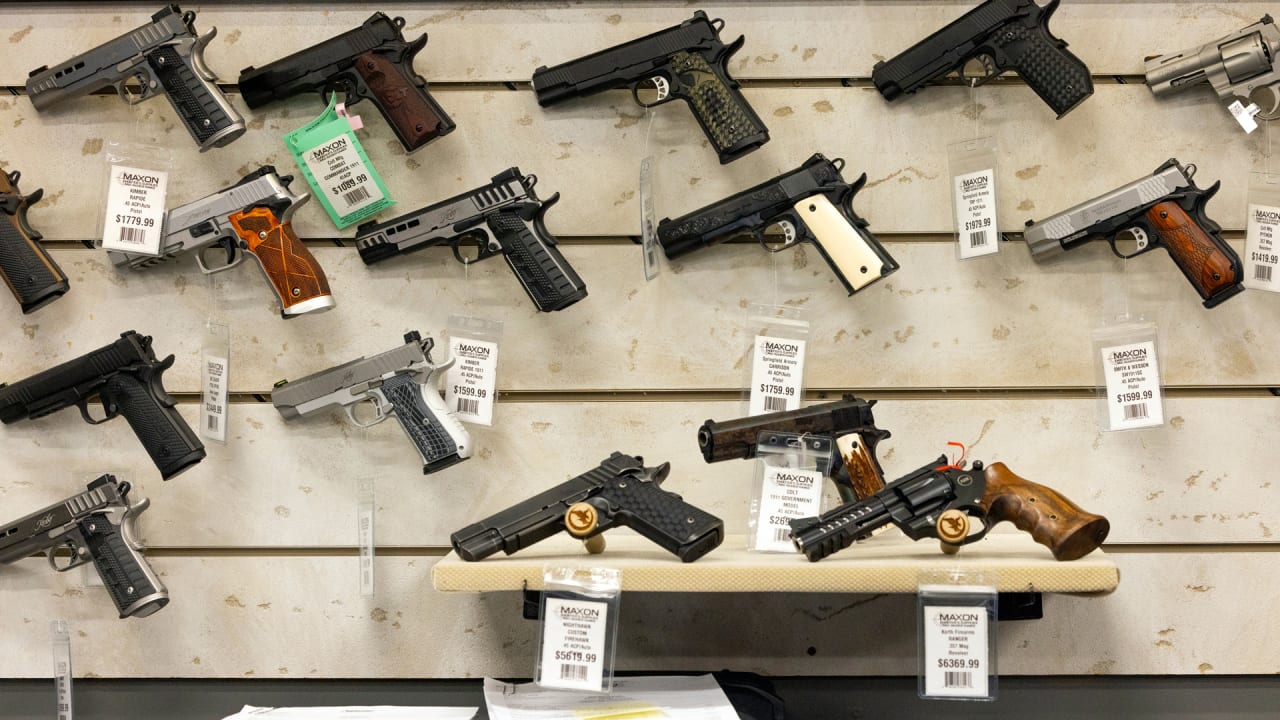 States split on requiring gun store sales to have special credit card tracking