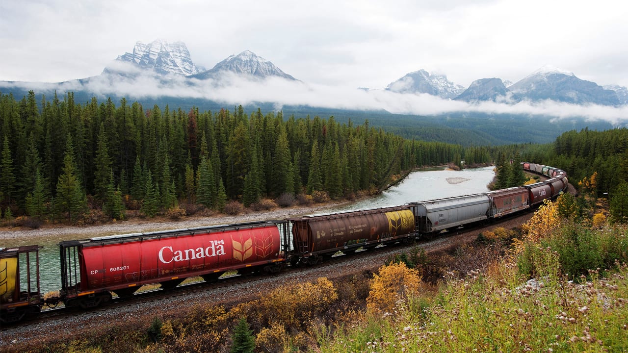 Canadian rail networks have shut down after union talks reach a deadlock