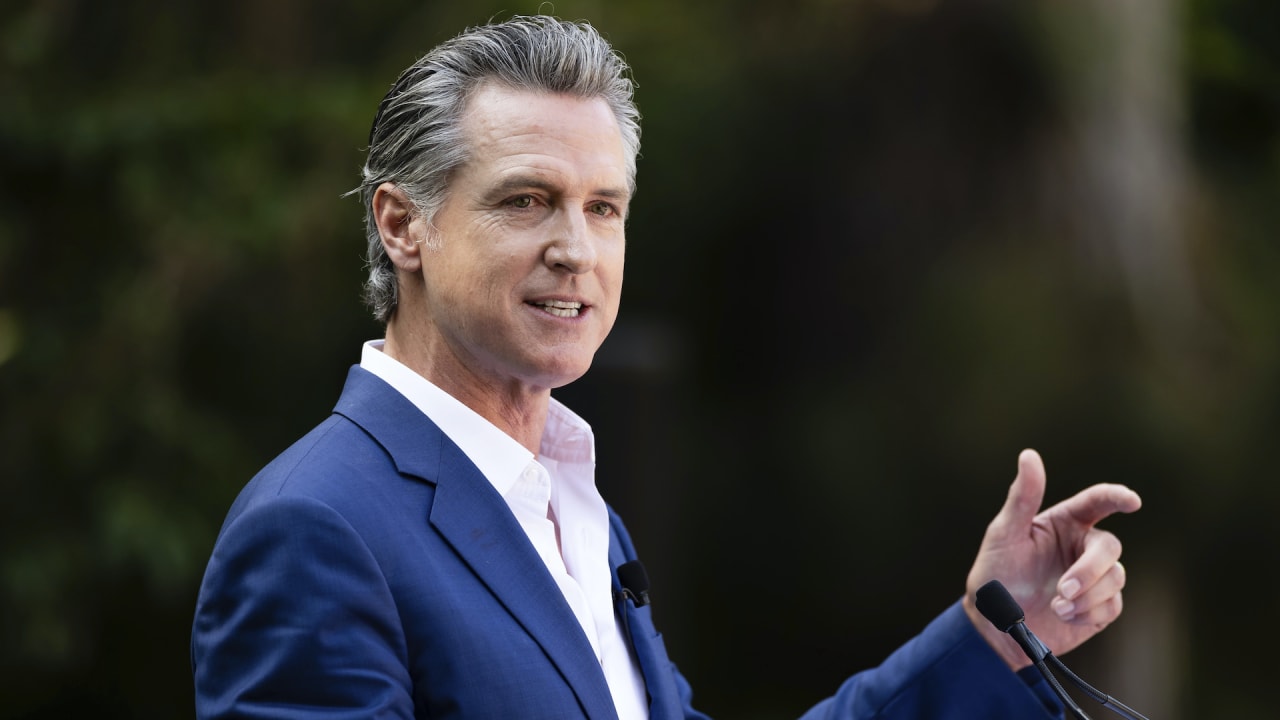 California Gov. Newsom calls on school districts to limit student cellphone use