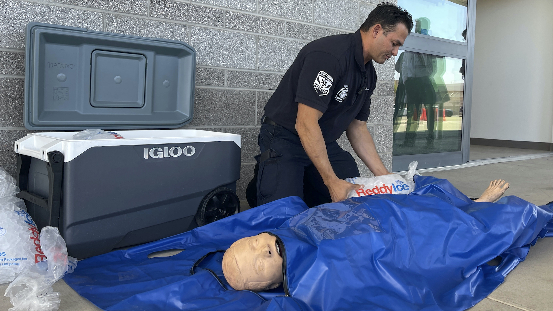 Heatstroke victims in Phoenix are resorting to ice immersion - Fast Company