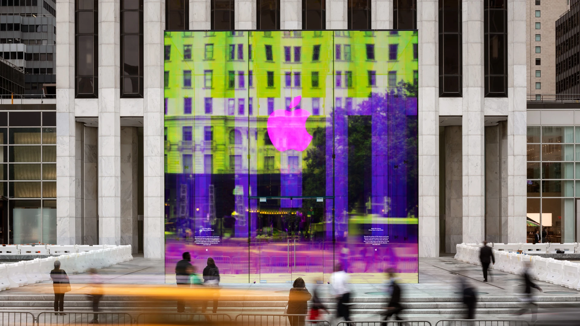 Apple is bringing back crazy colors after years of minimalism. Here's ...