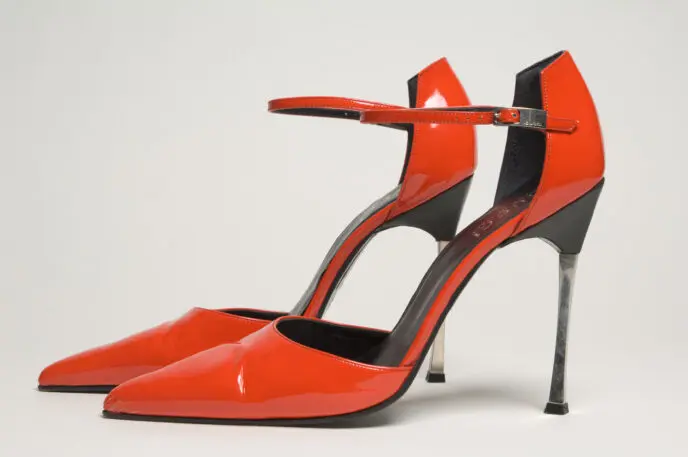 With A High Heel That Converts Into A Flat In Five Seconds, Pashion  Footwear Has Big Plans