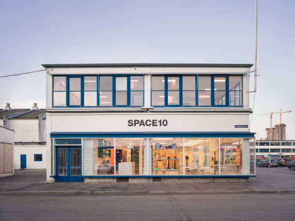 写真を追加 Innovation Living 2023年7月に開設された株式会社Q'sfix晴海オフィス内に壁画を