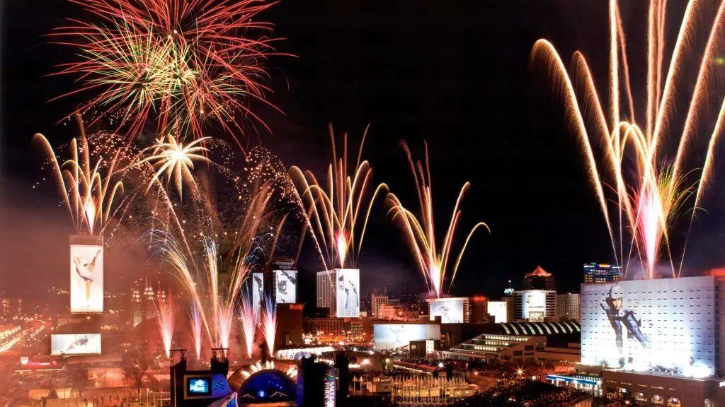 What It's Like To Be One Of America's Top Fireworks Designers - Fast 