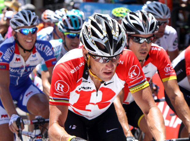 Lance Armstrong racing