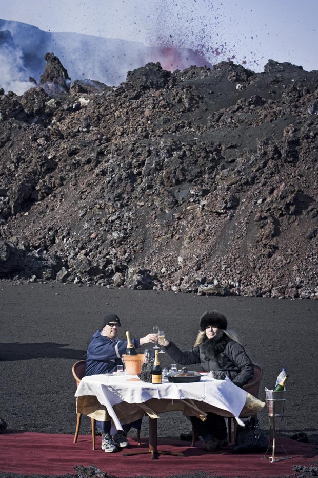 volcano dining